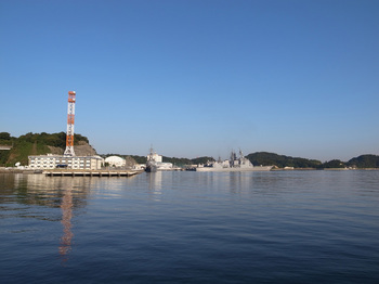 海上自衛隊横須賀基地.jpg
